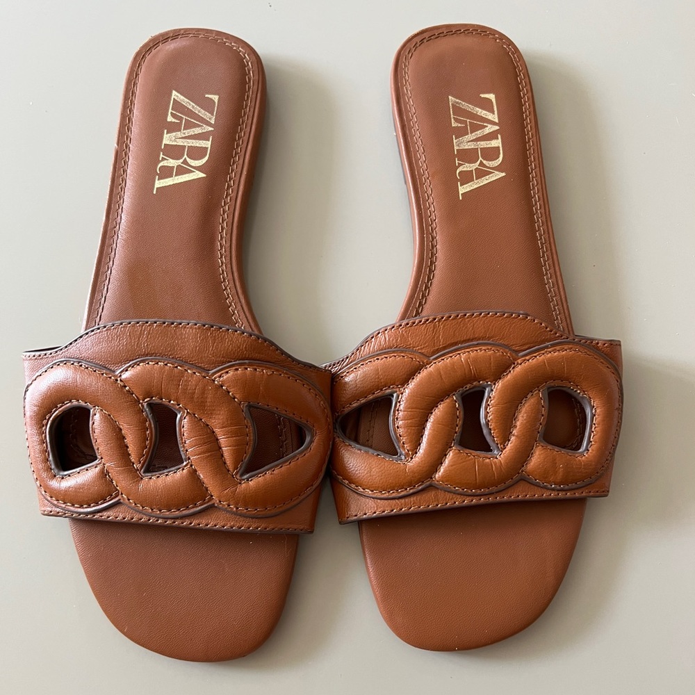 Zara Flat Slippers - size 7 Hermes Like
